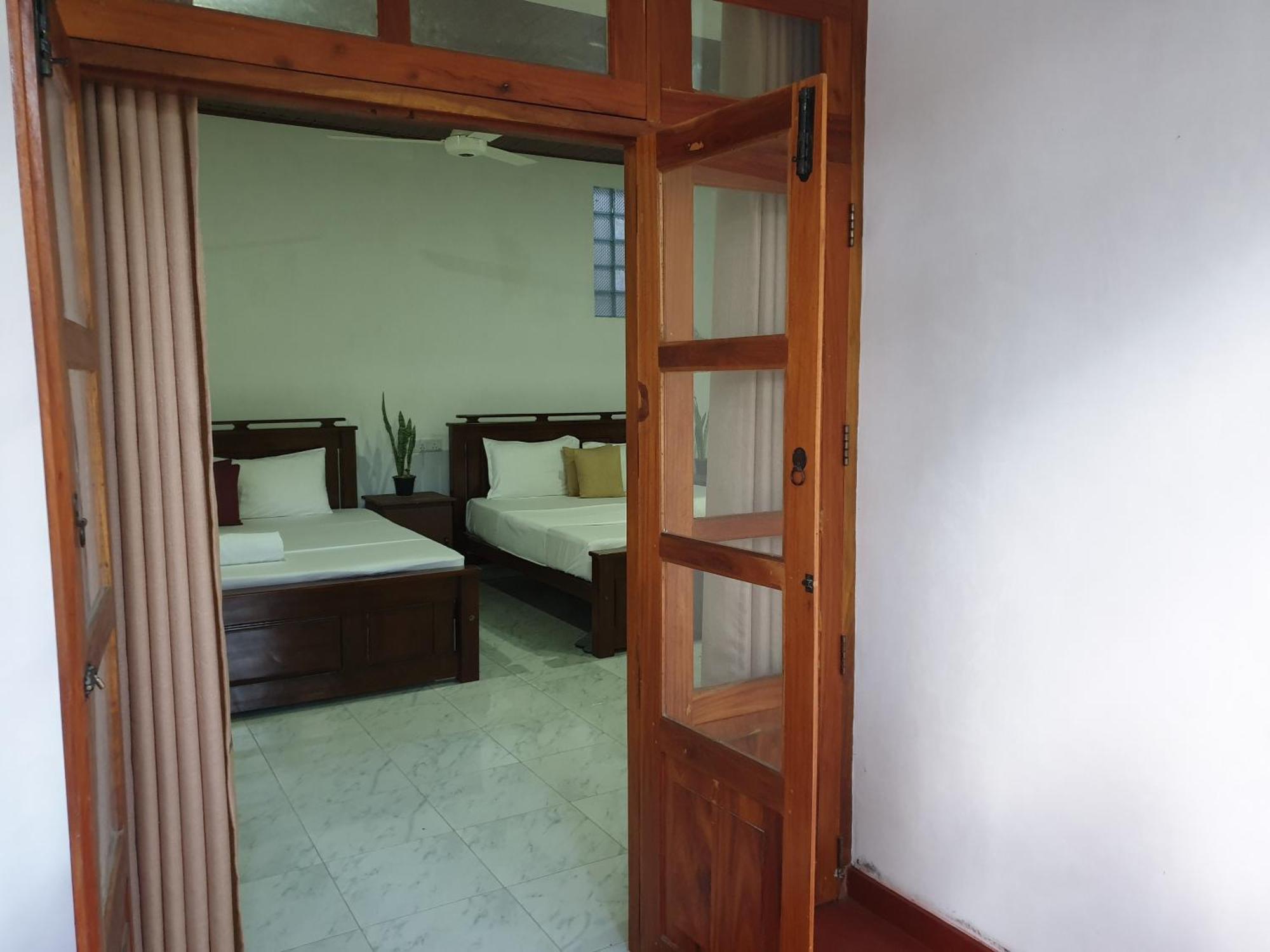 Enara Luxury Stay Katugastota Exterior photo