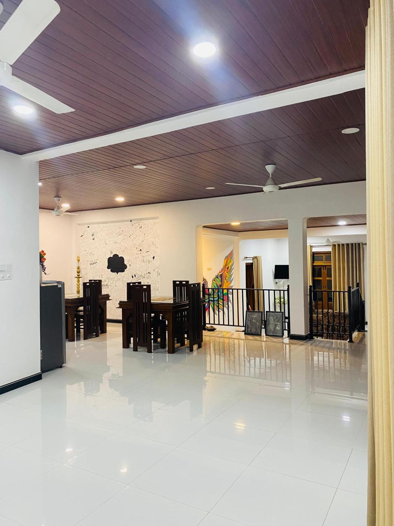 Enara Luxury Stay Katugastota Exterior photo